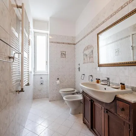 Casa Garibaldi 5 Minutes From The Subway - Wifi דירה