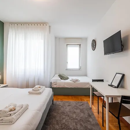 Casa Garibaldi 5 Minutes From The Subway - Wifi מילאנו